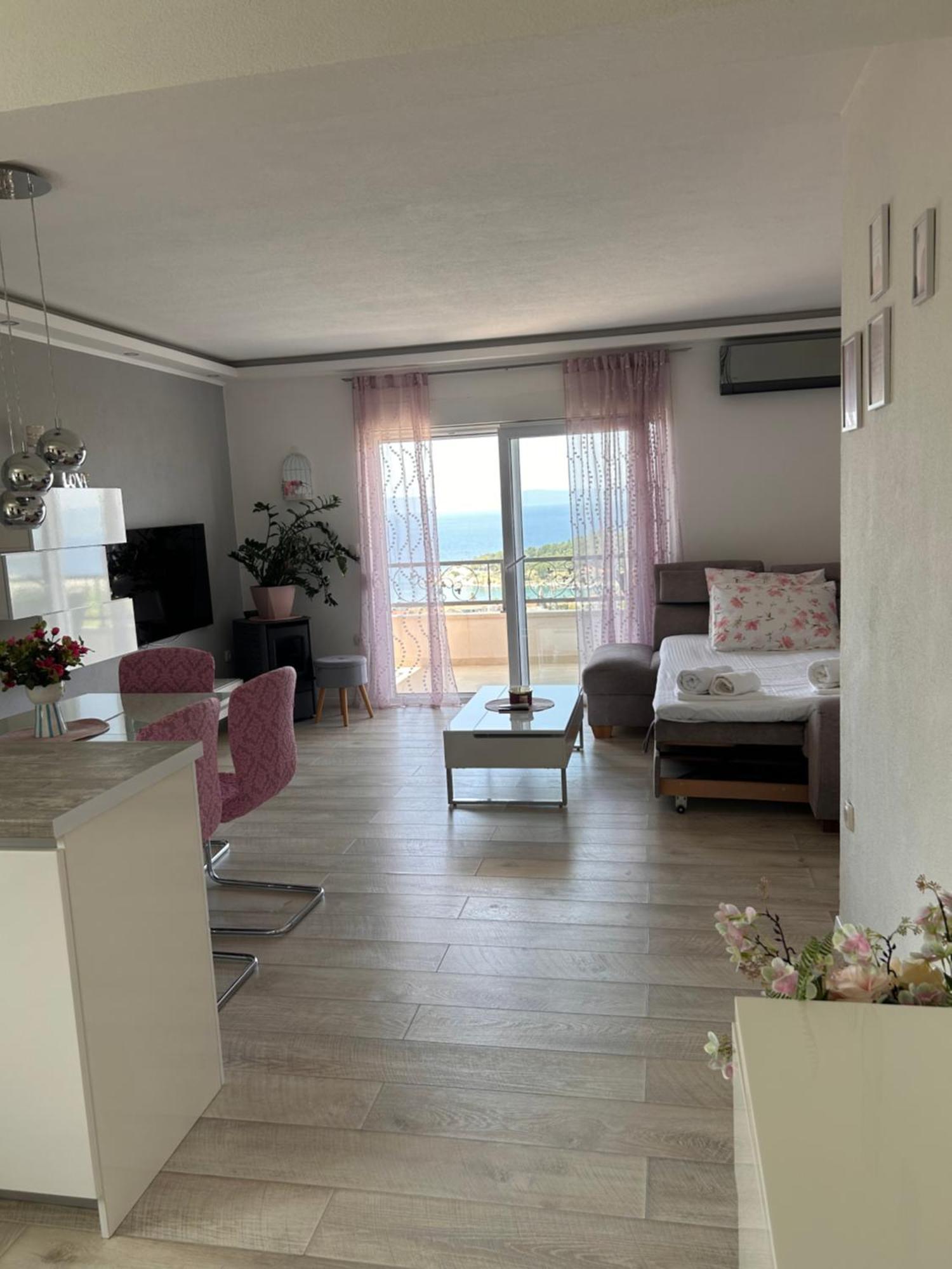 Apartments Herceg Makarska Eksteriør billede